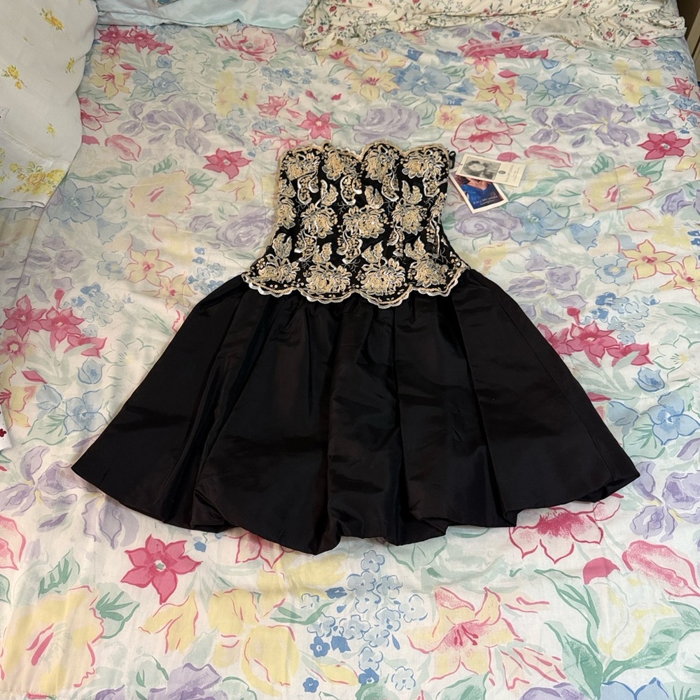 Jessica McClintock Gunne Sax Strapless Black and Cream Dress